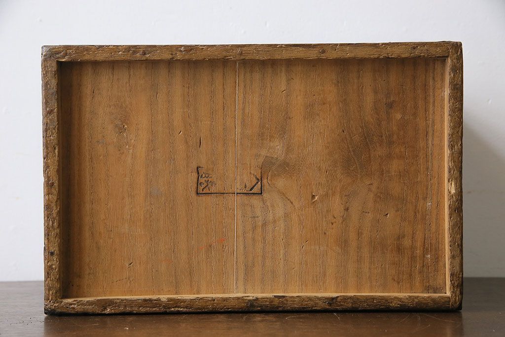 アンティーク雑貨　古民具・骨董　桐材　古い趣が和の雰囲気を高める硯箱(小引き出し、小物入れ)