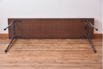 リメイク　ラワン材一枚板　味わいある古材を使用した鉄脚テーブル(作業台、サイドテーブル、カフェテーブル)