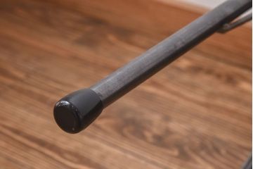 リメイク　ラワン材一枚板　味わいある古材を使用した鉄脚テーブル(作業台、サイドテーブル、カフェテーブル)
