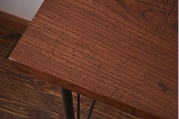 リメイク　ケヤキ材一枚板　味わいある古材を使用した鉄脚テーブル(作業台、サイドテーブル、カフェテーブル)