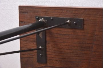 リメイク　ケヤキ材一枚板　味わいある古材を使用した鉄脚テーブル(作業台、サイドテーブル、カフェテーブル)