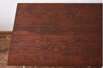 ペイント家具　ヒノキ材　ペイントカラーがおしゃれなリメイクの鉄脚テーブル(ダイニングテーブル、作業台、カフェテーブル)