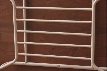ペイント家具　ヒノキ材　ペイントカラーがおしゃれなリメイクの鉄脚テーブル(ダイニングテーブル、作業台、カフェテーブル)