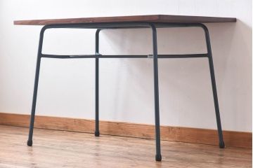 ペイント家具　ヒノキ材　ペイントカラーがおしゃれなリメイクの鉄脚テーブル(ダイニングテーブル、作業台、カフェテーブル)(1)