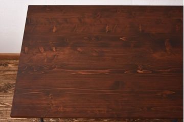 ペイント家具　ヒノキ材　ペイントカラーがおしゃれなリメイクの鉄脚テーブル(ダイニングテーブル、作業台、カフェテーブル)(1)