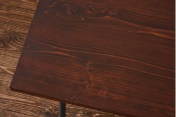 ペイント家具　ヒノキ材　ペイントカラーがおしゃれなリメイクの鉄脚テーブル(ダイニングテーブル、作業台、カフェテーブル)(1)