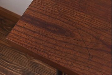 リメイク　ケヤキ材一枚板　厚みのある古材を使用した鉄脚サイドテーブル(作業台、飾り台、カフェテーブル)