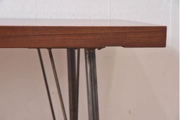 リメイク　ケヤキ材一枚板　厚みのある古材を使用した鉄脚サイドテーブル(作業台、飾り台、カフェテーブル)