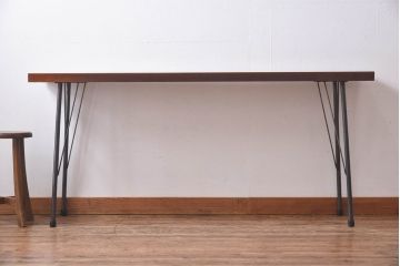 リメイク　ケヤキ材一枚板　厚みのある古材を使用した鉄脚サイドテーブル(作業台、飾り台、カフェテーブル)