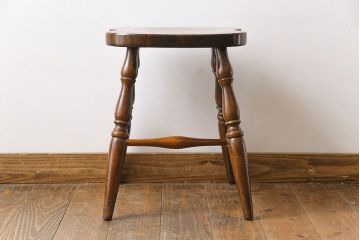 アンティーク雑貨　中古　飛騨産業　キツツキ　和洋どちらのお部屋にも馴染むビンテージスツール(花台)