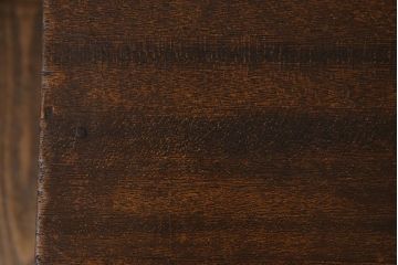 レトロ家具　昭和レトロ　素朴な佇まいの角スツール(チェア、イス、飾り台)