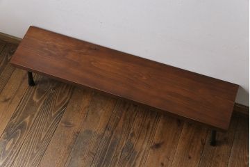 アンティーク雑貨　ラフジュ工房オリジナル　ヒバ材　鉄脚がインダストリアルな雰囲気の花台(鉄脚ベンチ、飾り台、ローテーブル)(1)