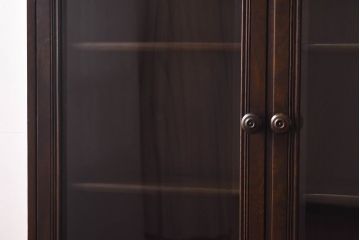 アンティーク家具　イギリス　ERCOL(アーコール)　Old Colonial(オールドコロニアル)　シックなキャビネット(カップボード、ブックケース)