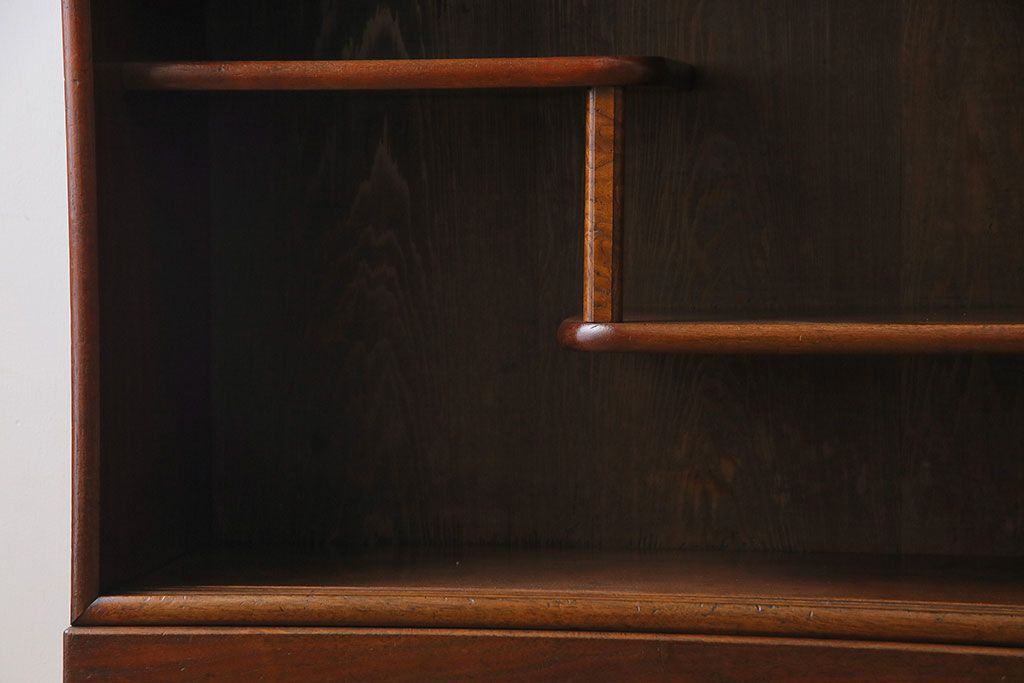 アンティーク家具　大正ロマン　前面ケヤキ材　情緒ある和の雰囲気が漂う小振りな重ね戸棚(収納棚)