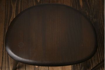 アンティーク雑貨　イギリス ERCOL(アーコール)　丸いシルエットが愛らしいネストテーブル(カフェテーブル、サイドテーブル)