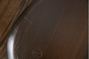 アンティーク雑貨　イギリス ERCOL(アーコール)　丸いシルエットが愛らしいネストテーブル(カフェテーブル、サイドテーブル)