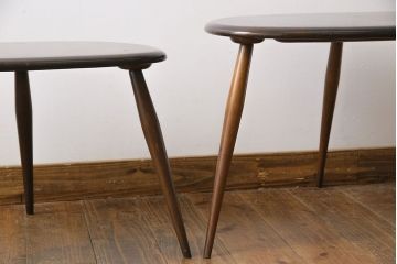アンティーク雑貨　イギリス ERCOL(アーコール)　丸いシルエットが愛らしいネストテーブル(カフェテーブル、サイドテーブル)