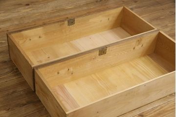 アンティーク家具　昭和初期　栓材　上品な意匠のローチェスト(ローボード、サイドボード、引き出し)