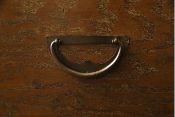 アンティーク家具　昭和初期　栓材　上品な意匠のローチェスト(ローボード、サイドボード、引き出し)