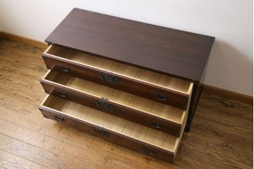 天板リメイク　筑後民芸家具　重厚な佇まいの箪笥ローチェスト(衣装箪笥、テレビボード)