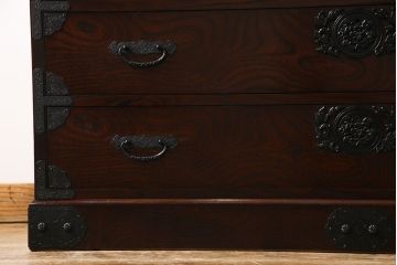 天板リメイク　筑後民芸家具　重厚な佇まいの箪笥ローチェスト(衣装箪笥、テレビボード)