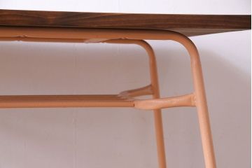 アンティーク家具　ヒノキ材製天板　ペイントがおしゃれなアイアンテーブル(作業台、カフェテーブル)(1)