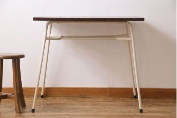 アンティーク家具　ヒノキ材製天板　ペイントがおしゃれなアイアンテーブル(作業台、カフェテーブル(2)