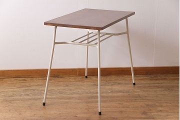 アンティーク家具　ヒノキ材製天板　ペイントがおしゃれなアイアンテーブル(作業台、カフェテーブル)(3)