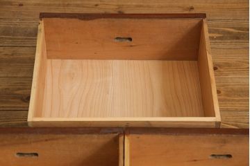 レトロ家具　大正ロマン　レトロガラスが味わい深いリメイクサイドボード(戸棚、収納棚)