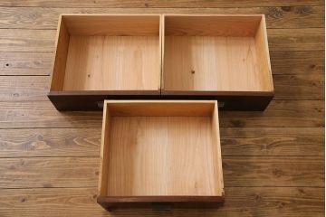 レトロ家具　大正ロマン　レトロガラスが味わい深いリメイクサイドボード(戸棚、収納棚)