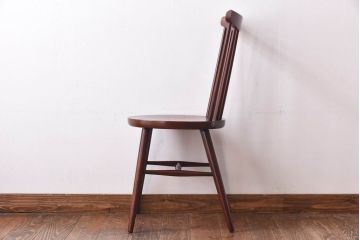 中古　秋田木工　レトロなスピンドルチェア(ダイニングチェア)