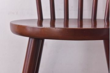 中古　秋田木工　レトロなスピンドルチェア(ダイニングチェア)