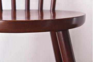 中古　秋田木工　レトロなスピンドルチェア(ダイニングチェア)