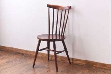 中古　秋田木工　レトロなスピンドルチェア(ダイニングチェア)