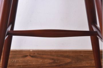 中古　秋田木工　レトロなスピンドルチェア(ダイニングチェア)