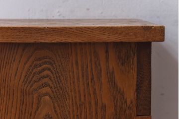 中古　ニレ材　懐かしさを感じる学校の角スツール(花台、ディスプレー台)