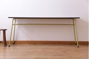 アンティーク家具　ヒノキ無垢材　コントラストが鮮やかなペイント鉄脚テーブル(作業台、カウンターテーブル)