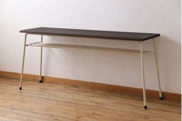 アンティーク家具　ヒノキ無垢材　シンプルな作りのペイント鉄脚テーブル(作業台、カウンターテーブル)