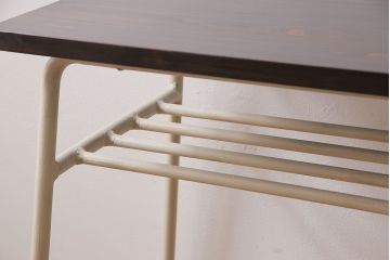 アンティーク家具　ヒノキ無垢材　シンプルな作りのペイント鉄脚テーブル(作業台、カウンターテーブル)