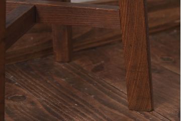 レトロ家具　昭和レトロ　ケヤキ材　丸くへこんだ形が愛らしいスツール(チェア、イス)