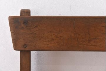 レトロ家具　昭和期　レトロな雰囲気が漂う小さなチェア(椅子、小イス)