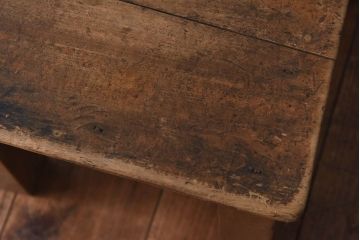 レトロ家具　昭和期　レトロな雰囲気が漂う小さなチェア(椅子、小イス)(1)