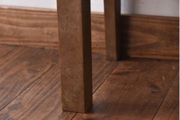 レトロ家具　昭和期　レトロな雰囲気が漂う小さなチェア(椅子、小イス)(1)