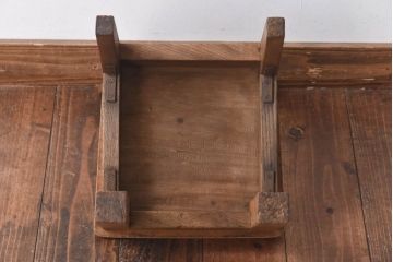 レトロ家具　昭和期　レトロな雰囲気が漂う小さなチェア(椅子、小イス)(2)