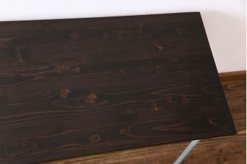 アンティーク家具　ヒノキ無垢材　シンプルな作りのペイント鉄脚テーブル(作業台、カウンターテーブル)(1)