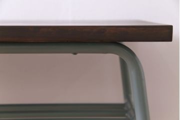 アンティーク家具　ヒノキ無垢材　シンプルな作りのペイント鉄脚テーブル(作業台、カウンターテーブル)(1)