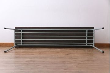 アンティーク家具　ヒノキ無垢材　シンプルな作りのペイント鉄脚テーブル(作業台、カウンターテーブル)(1)