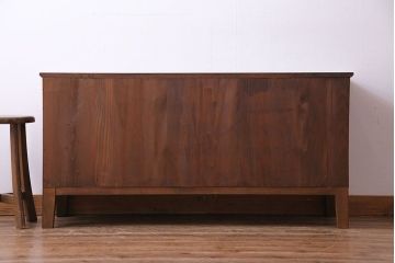 アンティーク家具　昭和初期　栓材　上品な意匠のローチェスト(ローボード、サイドボード、引き出し)(1)