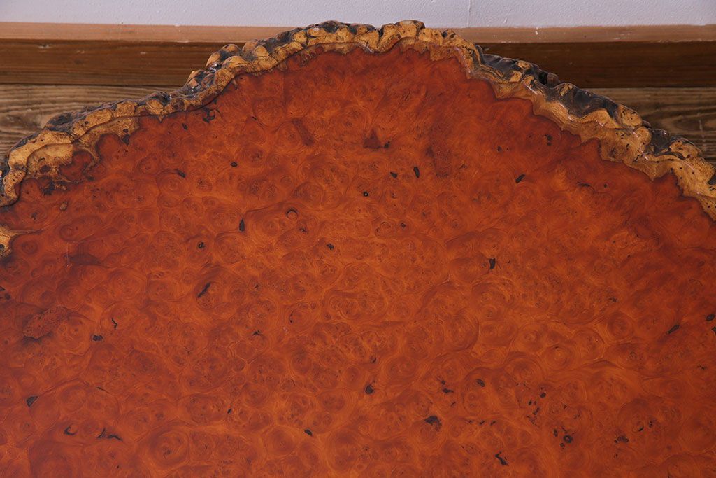 アンティーク家具　1980年頃　カリン材(花梨材)　艶やかな鳥眼杢の天板が美しいセンターテーブル(座卓)