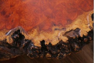 アンティーク家具　1980年頃　カリン材(花梨材)　艶やかな鳥眼杢の天板が美しいセンターテーブル(座卓)